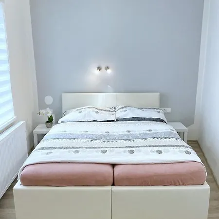 U Namesti Apartament *